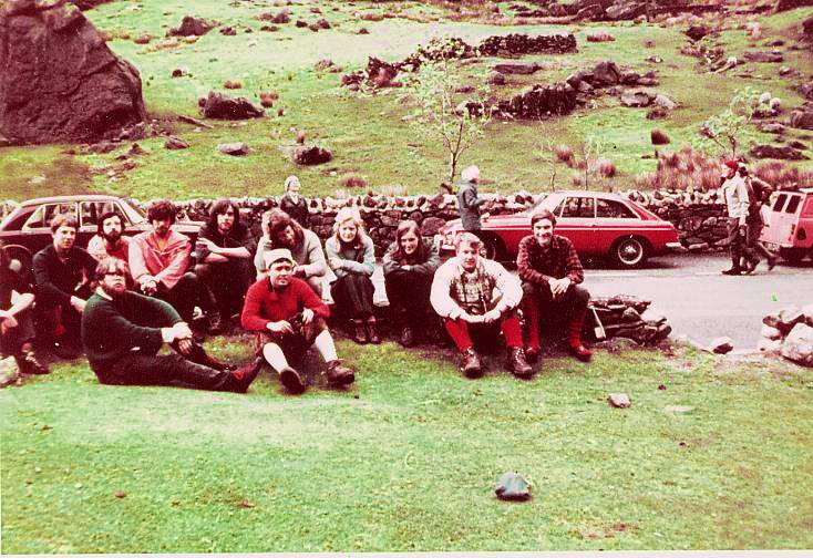  Club d'ecalade d'IC à Llanberis Pass (Pays de Galle) 1971 -  Dave est 4ème de la gauche, rangé de fond.